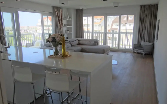 Apartment in Nieuwpoort Near the Beach