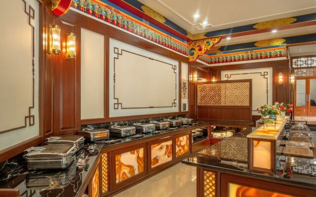 Hotel Gyalpo Residency - A Mountain View Luxury Hotel in Leh