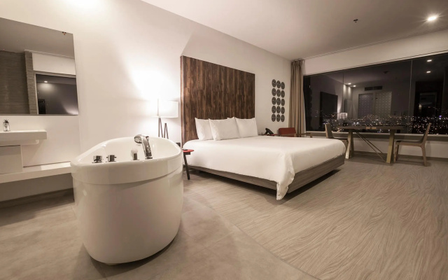 V Grand Hotel, a member of Radisson Individuals