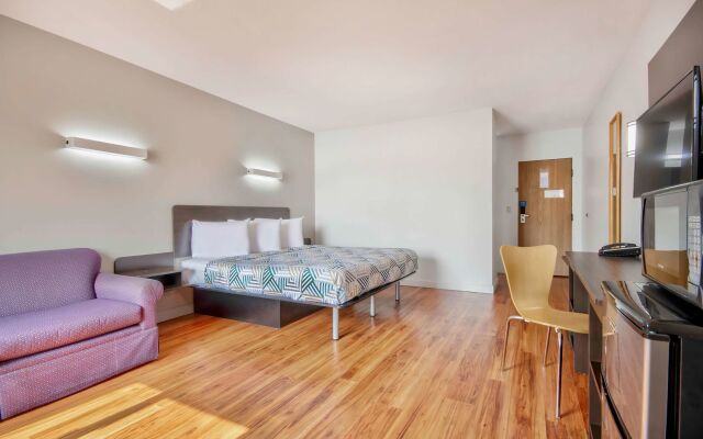 Motel 6 Springfield, OH