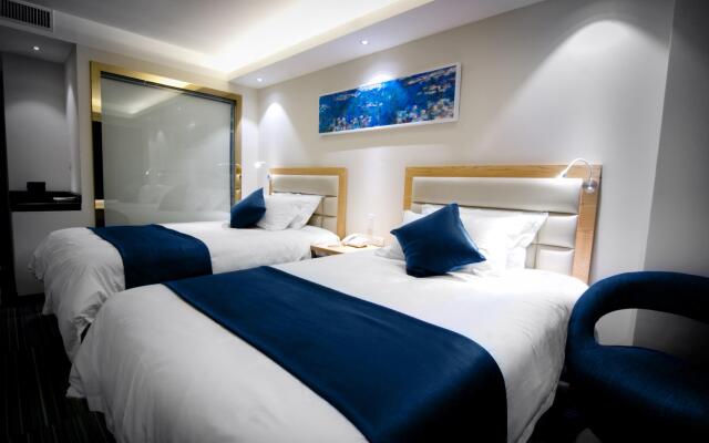 LYZ Business Hotel