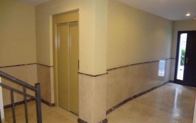 Heart of Old Town Apartment