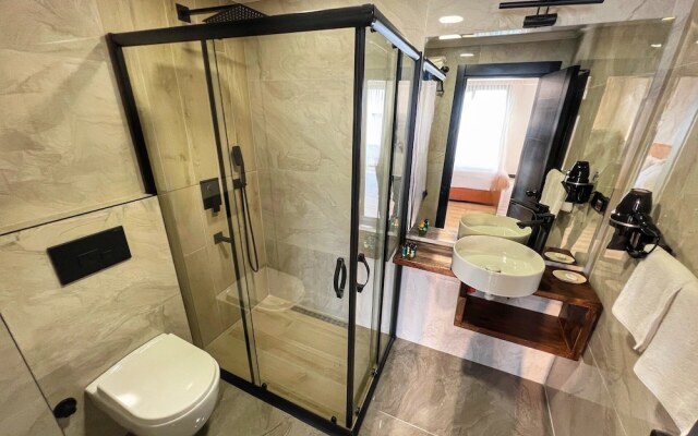 Oji Hotel