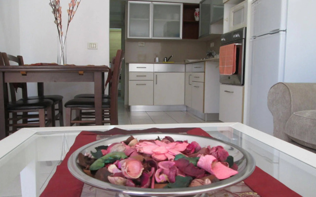 Nomi Suites