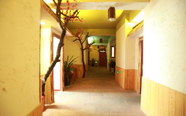 Zhengfu Caotang Dexin Inn