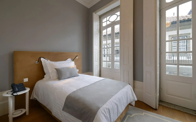 EMAJ Guimarães Boutique Hotel