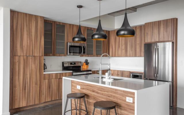 Austin | Heartwarming 2BD/2BA 2nd Street District Apartment