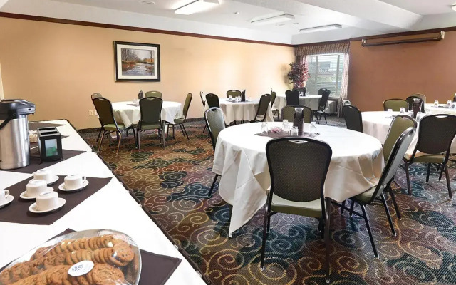 Crystal Inn Hotel & Suites Salt Lake City
