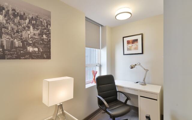 Lisgar Street Apartments by CorporateStays