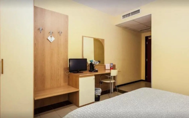 Hotel Ayri