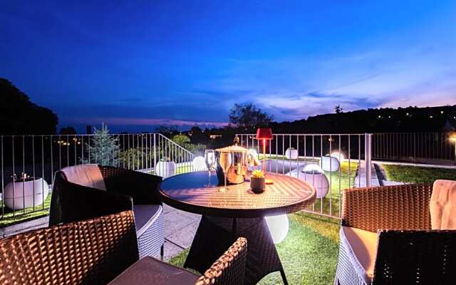 Botrytis Hotel