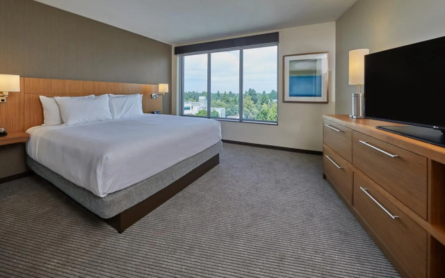 Hyatt Place Eugene / Oakway Center