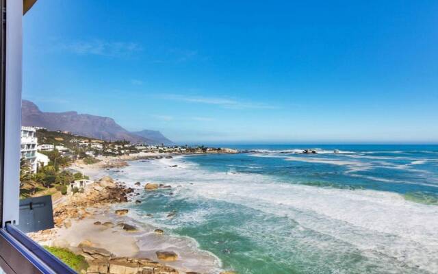 Clifton Apartment w Direct Beach Access Marella