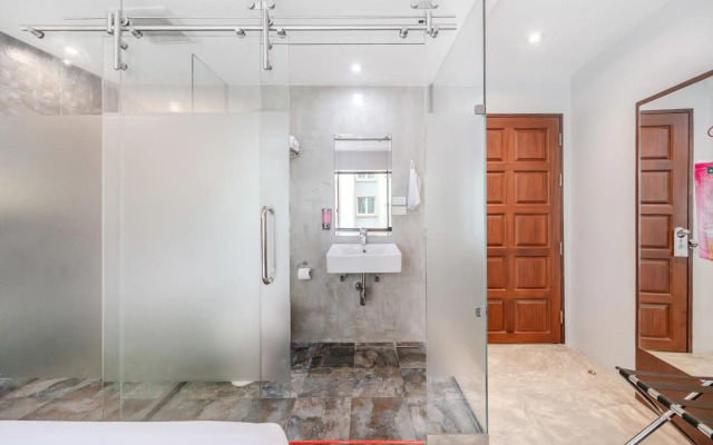 Super OYO 484 Pannee Residence Khaosan (Sha Plus)