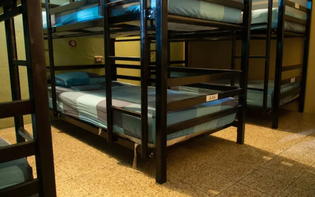 Hostel Yaxha
