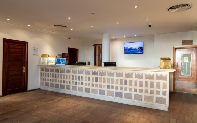 Fort Arabesque Beach Resort