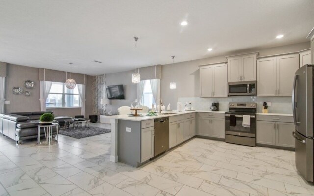 Amazing House! Champions Gate - 8911SD