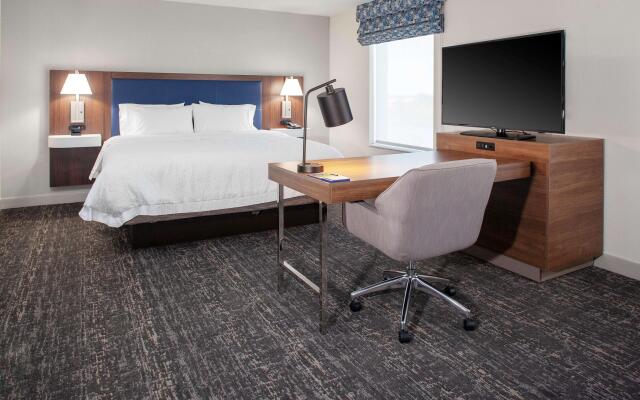 Hampton Inn & Suites Chicago-Burr Ridge