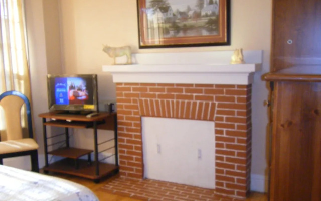 Glory Guest Suites, Downtown Moncton