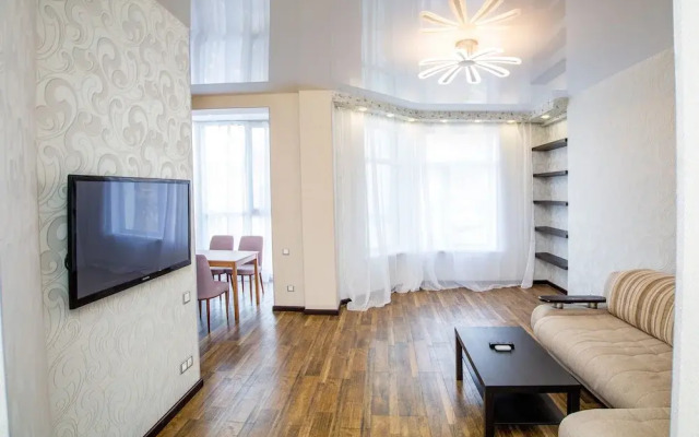 Apartment on Komarova 58-1a