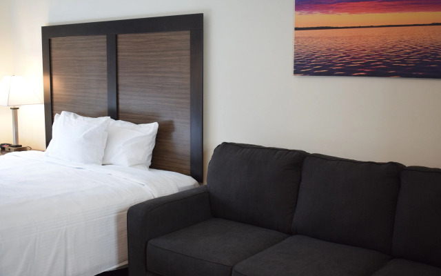 Menominee River Extended Stay Hotel