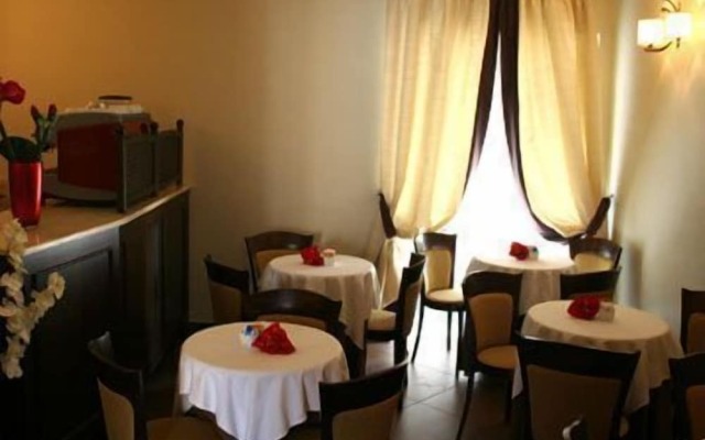 Lhotel Dei Coloniali