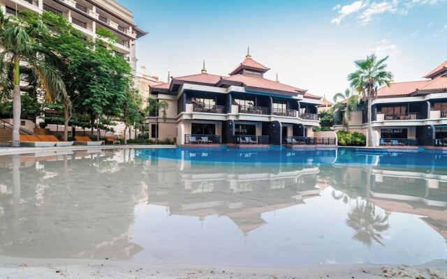 Lux BnB I Palm Jumeirah Resort I Palm Views