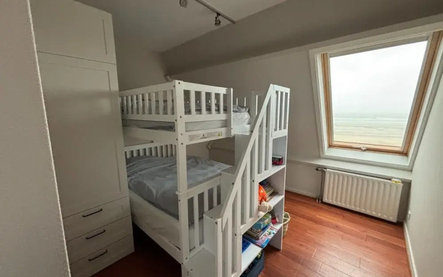 Penthouse in De Haan With Sea View