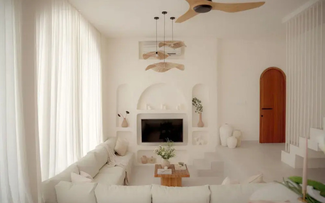 Mazari Luxury Villas