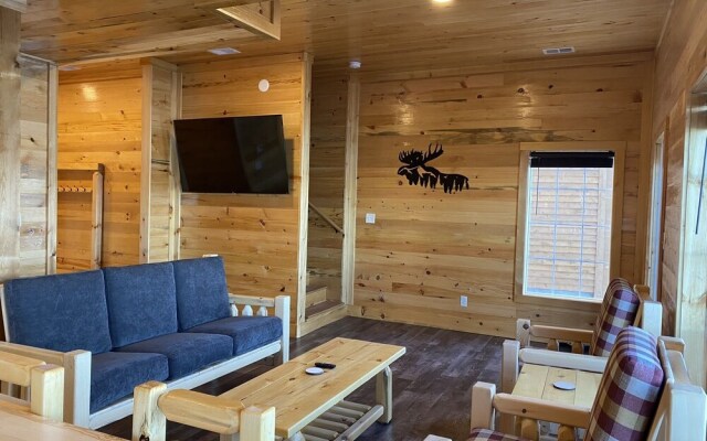 Keweenaw Waters Resort