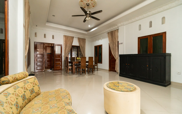 RedDoorz Syariah near Universitas Putra Indonesia Padang