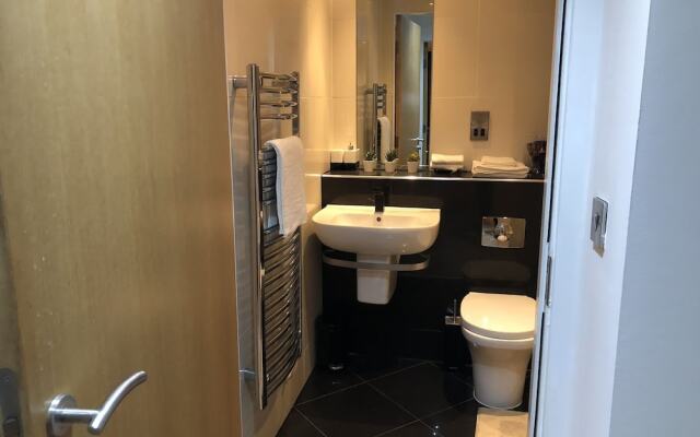 Snapos Luxury Serviced Apartments - Blonk Street