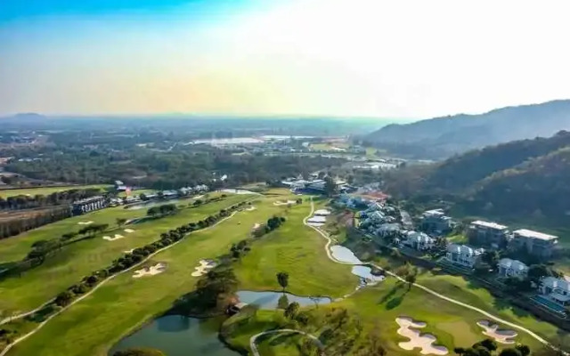 High-End Villa on Golf Course -BMG3