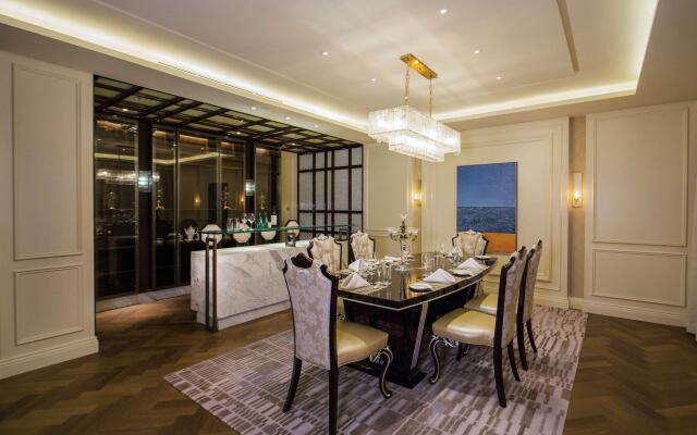 Hilton Dalian Golden Pebble Beach Resort