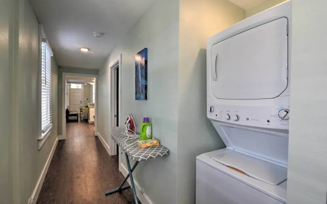 Home w/ Patio & Grill: 2 Mi to Galveston Seawall!
