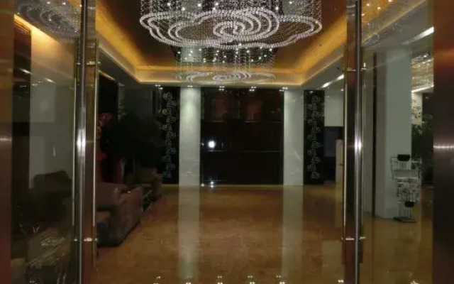 Longchuan Wanlong Business Hotel