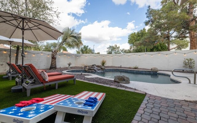 Gilbert Beachcomber 5 Bedroom Home by RedAwning, Gilbert