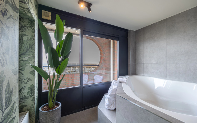 Leonardo Hotel IJmuiden Seaport Beach