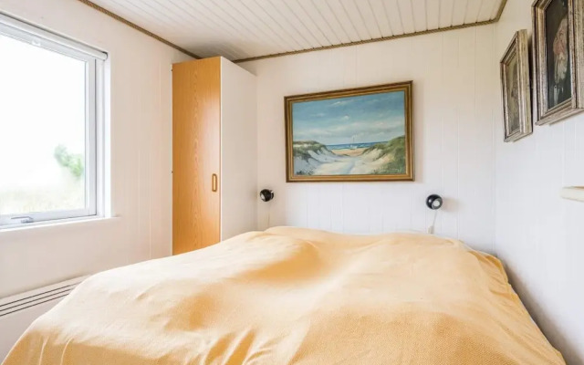 6 Person Holiday Home in Henne