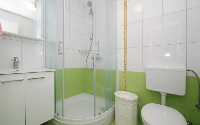Viki - With Heated Pool - H