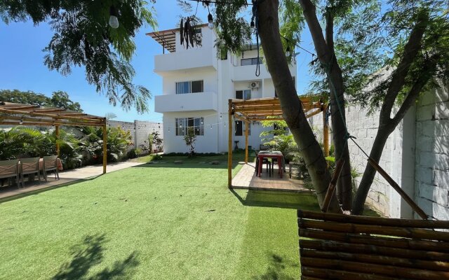 Mare S&M Hostal