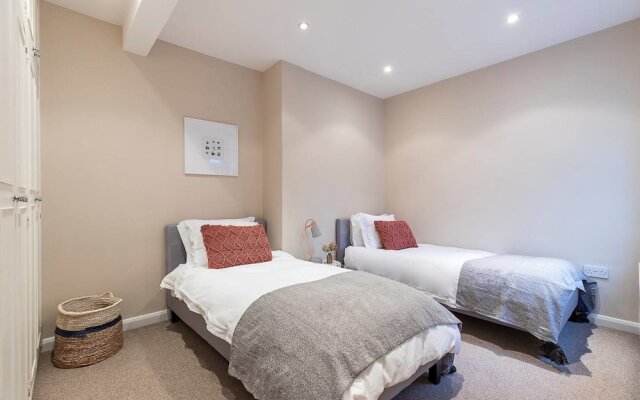 Stunning 3 bed House Near Regent's Park