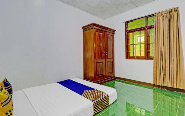 OYO Homes 90849 Cibeunying Homestay Cibodas Maribaya