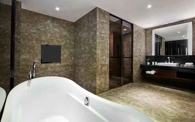Crowne Plaza Huizhou by IHG
