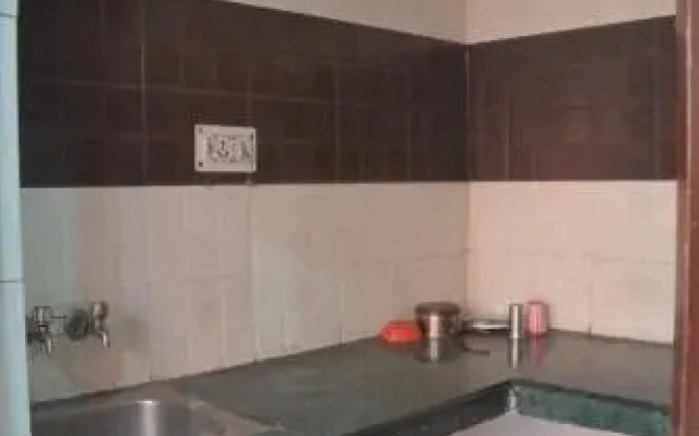 Goel Residency
