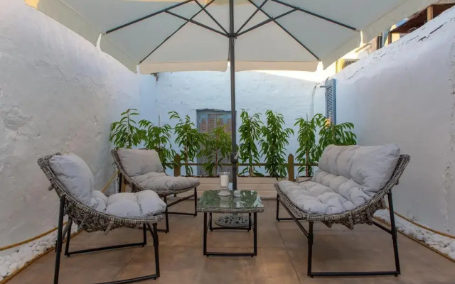 Naxos Riviera Suites
