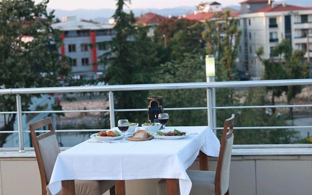 Hizel Hotel
