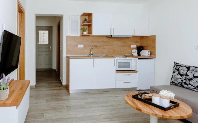 Ilios house