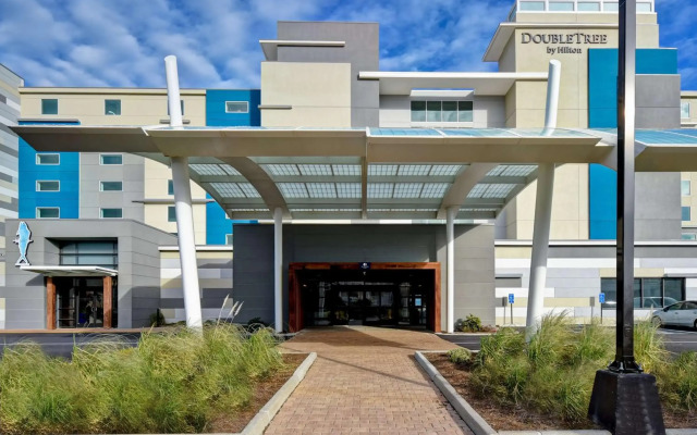 DoubleTree by Hilton Virginia Beach Oceanfront South