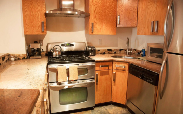 Luxury Suites Upper West Brownstone